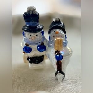 Vintage Set of 2 Blue & White Glass Snowmen Ornaments!